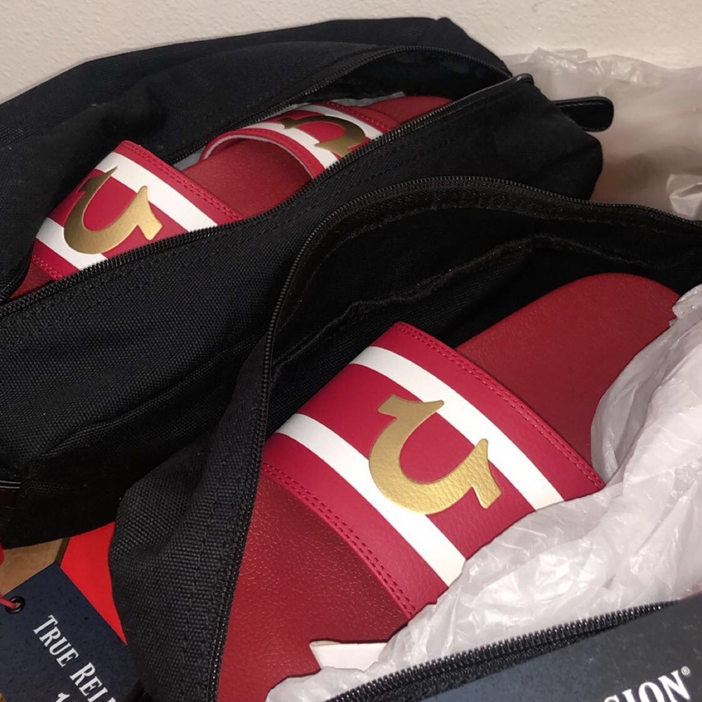 True Religion Slides 🥵🤤